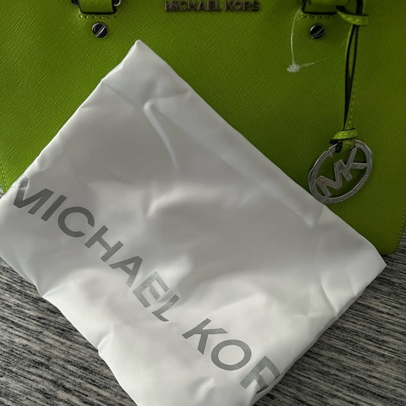 Rare Retied Michael Kors Sutton - Picture 4 of 11